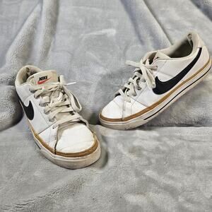 Nike Court Low US 9 White Black Gum Leather Sneakers 484134